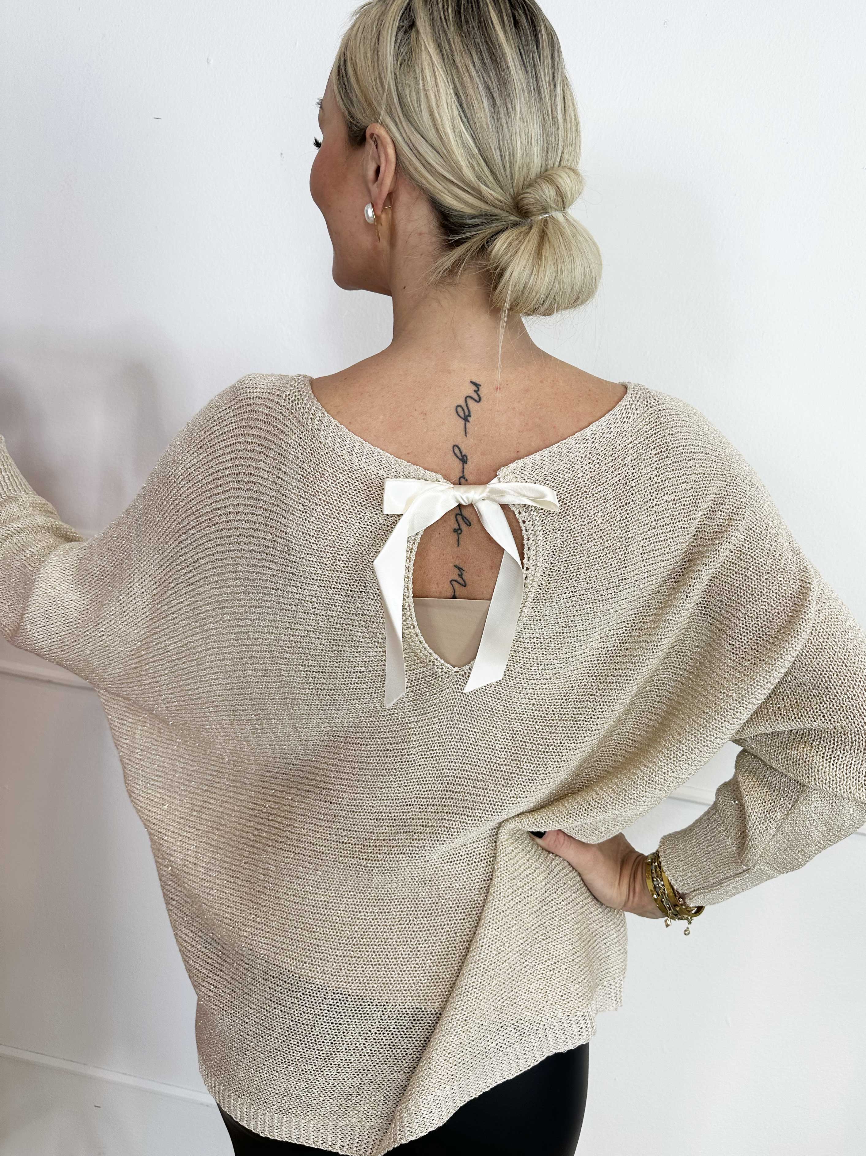 Paulina - Strikbluse med glimmertråde og sløjfe